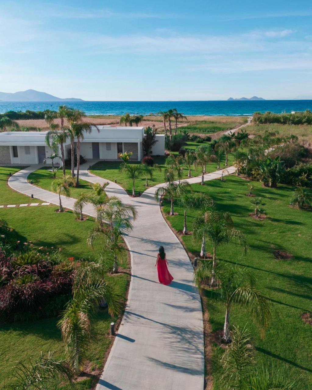 Taf Beach Villas With Tesla Tigkaki  Exterior photo